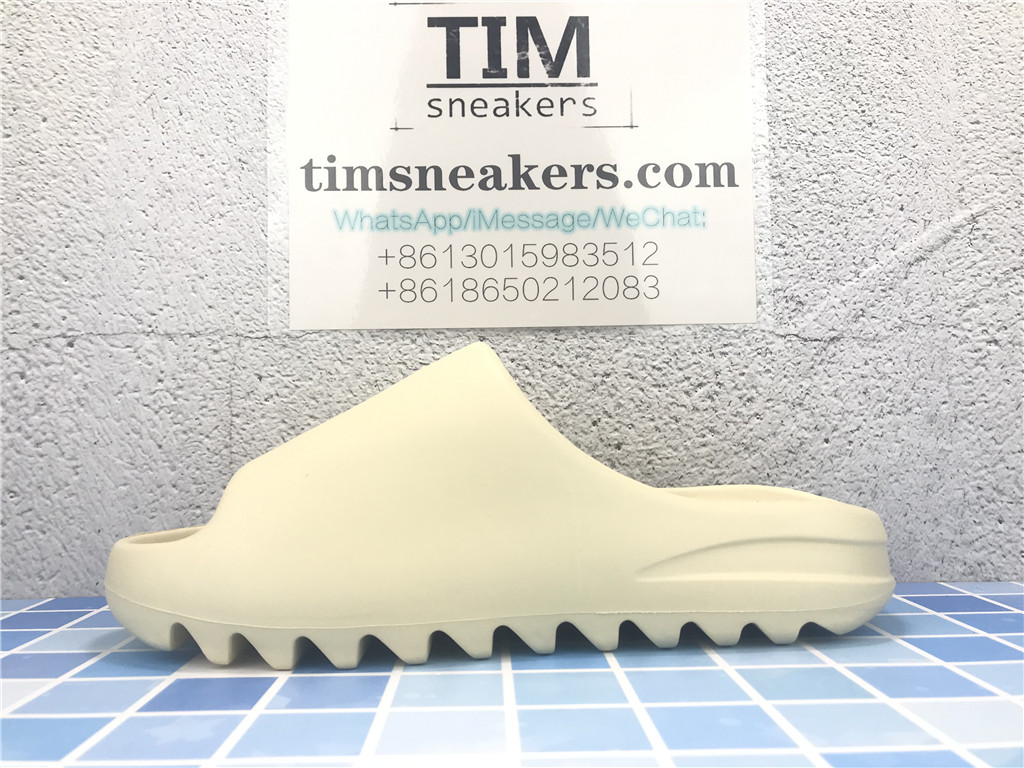 Free Shipping Yeezy Slides Bone FW6345